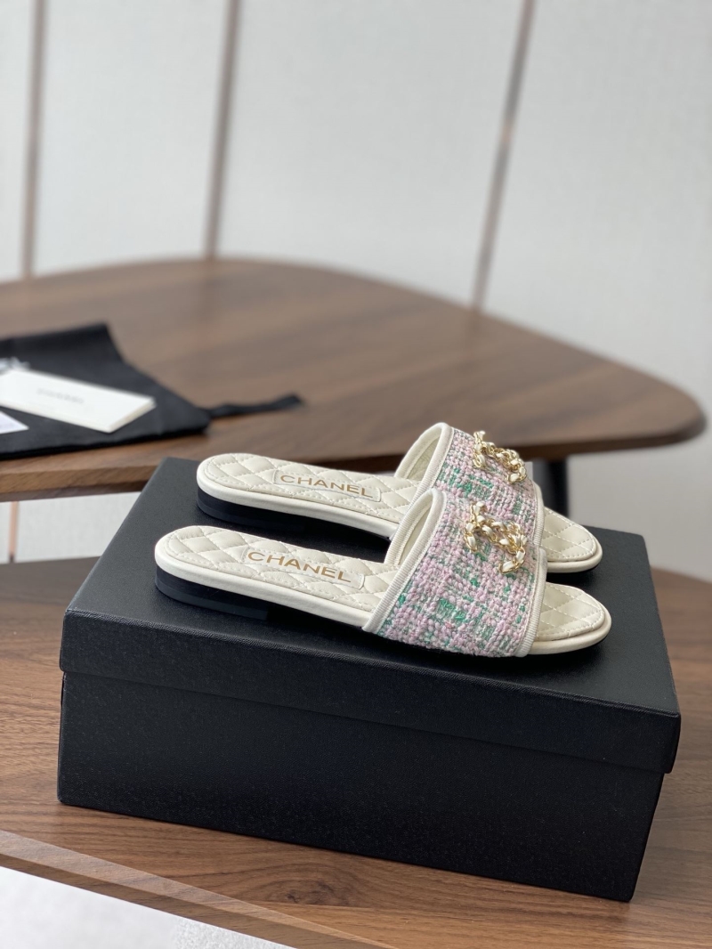 Ch**el slippers